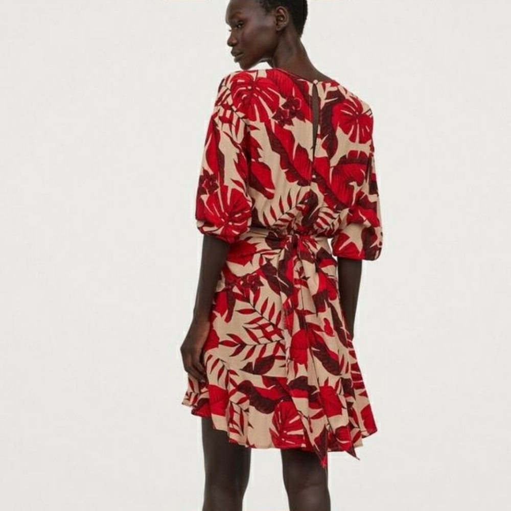 Johanna Ortiz for H&M Light Beige Leaf Pri…
